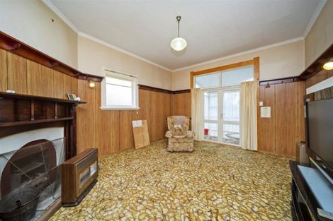 Photo of property in 14 Waihi Road, Hawera, 4610