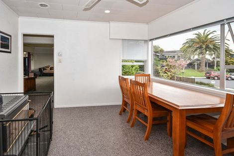 Photo of property in 14 Snowden Place, Opaheke, Papakura, 2113