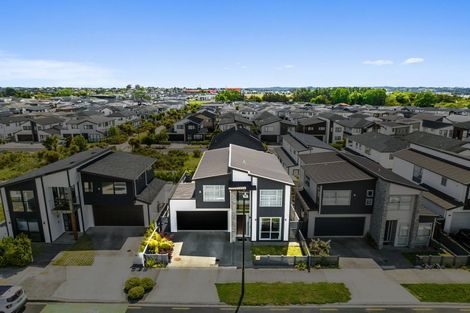 Photo of property in 25 Roa Avenue, Hobsonville, Auckland, 0616