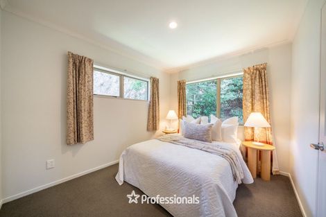 Photo of property in 24 Aragon Grove, Kingsley Heights, Upper Hutt, 5018