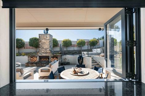 Photo of property in 50 Forest Heights, Wanaka, 9305