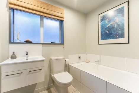 Photo of property in 86 Crestview Place, Browns Bay, Auckland, 0630