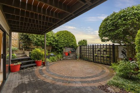 Photo of property in 2/28 Mark Edward Drive, Half Moon Bay, Auckland, 2012