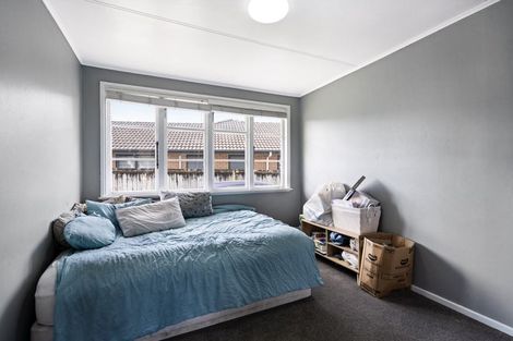 Photo of property in 3 Waitaua Street, Papakura, 2110