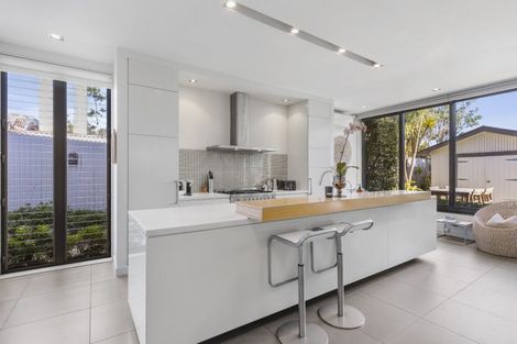 Photo of property in 7 Peel Street, Westmere, Auckland, 1022