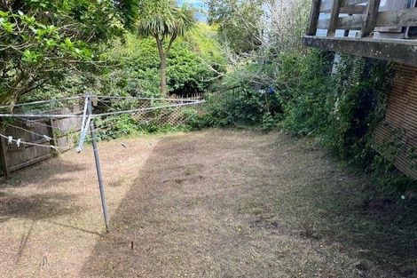 Photo of property in 72c Black Rock Road, Newlands, Wellington, 6037