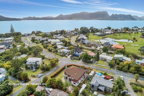 Photo of property in 1 Karoro Road, One Tree Point, 0118