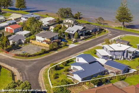 Photo of property in 88 Catherine Crescent, Whitianga, 3510