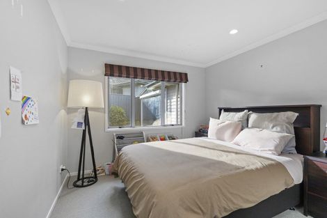 Photo of property in 20 Ronald Scott Grove, Riverstone Terraces, Upper Hutt, 5018
