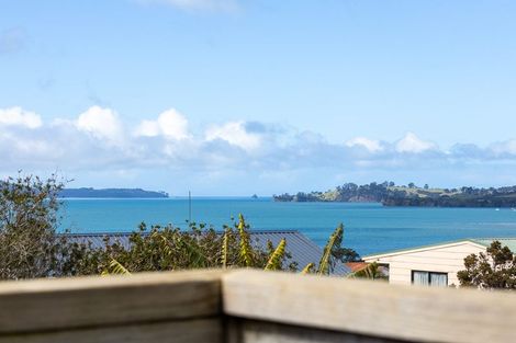 Photo of property in 18 Rawhiti Place, Snells Beach, 0920