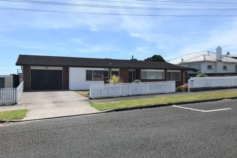 Photo of property in 5 Wilton Street, Westown, New Plymouth, 4310