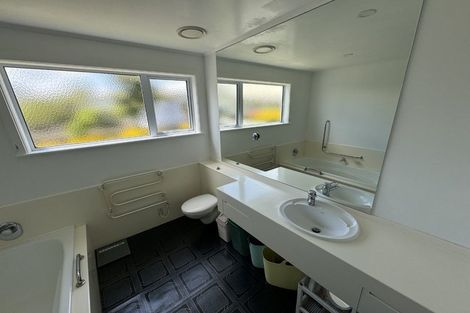 Photo of property in 26 Marsden Avenue, Karori, Wellington, 6012