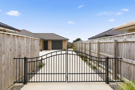 Photo of property in 4 Hawera Avenue, Levin, 5510