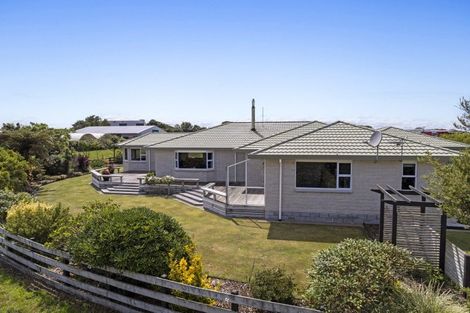 Photo of property in 281 Waihi Road, Hawera, 4673