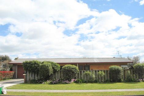 Photo of property in 1 Crisp Drive, Papamoa Beach, Papamoa, 3118