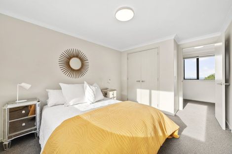 Photo of property in 216b Sutherland Road, Lyall Bay, Wellington, 6022