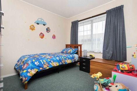 Photo of property in 1/172 Sawyers Arms Road, Bishopdale, Christchurch, 8053