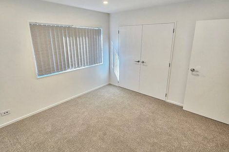 Photo of property in 5 Nga Pona Toru Road, Flat Bush, Auckland, 2019