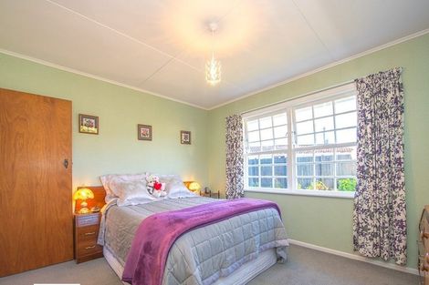 Photo of property in 35 Mountbatten Grove, Clouston Park, Upper Hutt, 5018