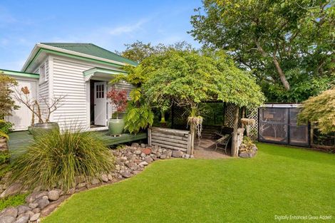 Photo of property in 75-77 Beach Road, Katikati, 3129