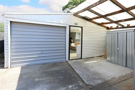 Photo of property in 124 Flanshaw Road, Te Atatu South, Auckland, 0610