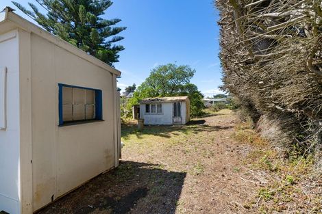 Photo of property in 98 Park Avenue, Waitarere Beach, Levin, 5510