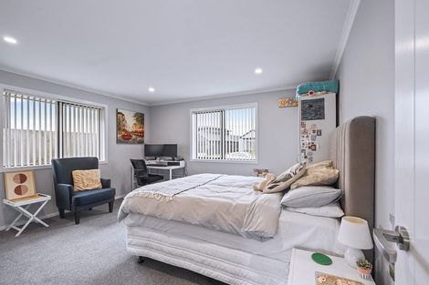 Photo of property in 13 Kimbolton Street, Rototuna North, Hamilton, 3210