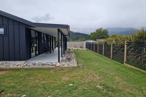 Photo of property in 29 Clifford Street, Blackball, 7804