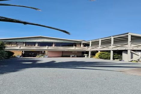 Photo of property in 8 Marine Parade, Paraparaumu Beach, Paraparaumu, 5032