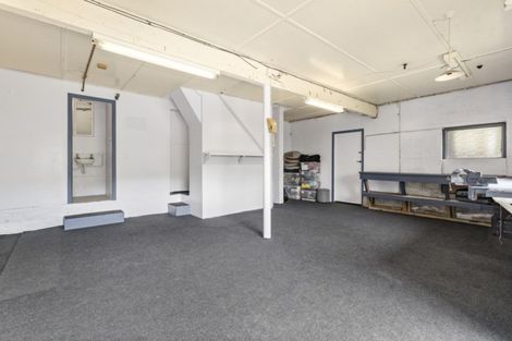 Photo of property in 18 Tawhai Street, Stokes Valley, Lower Hutt, 5019