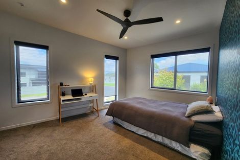 Photo of property in 7 Renata Crescent, Te Atatu Peninsula, Auckland, 0610