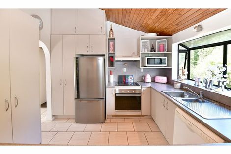 Photo of property in 56 Polkinghorne Drive, Manly, Whangaparaoa, 0930