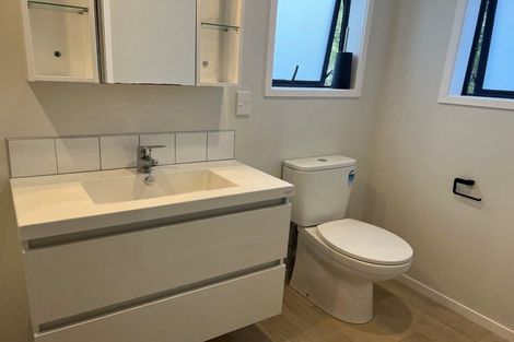 Photo of property in 85a Aeroview Drive, Beach Haven, Auckland, 0626