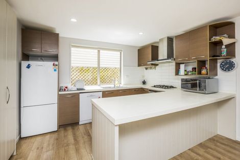 Photo of property in 18 Windfola Parkway, Takanini, 2112