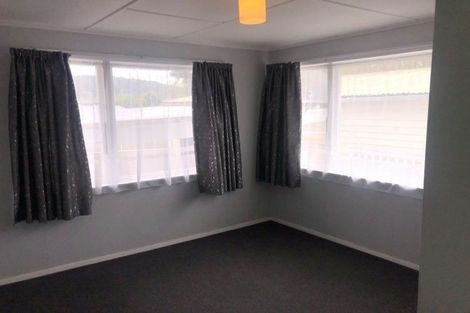 Photo of property in 80 Wainuiomata Road, Wainuiomata, Lower Hutt, 5014
