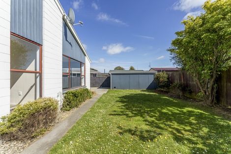 Photo of property in 2/54 Arran Crescent, Woolston, Christchurch, 8062