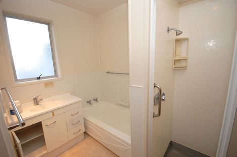 Photo of property in 4 Alton Avenue, Hillcrest, Auckland, 0627