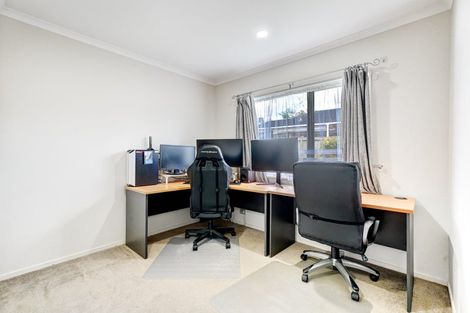 Photo of property in 8 Avonglen Court, Wattle Downs, Auckland, 2103