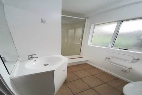 Photo of property in 5b Rosebank Road, Avondale, Auckland, 1026