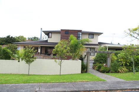 Photo of property in 1/15 Luplau Crescent, Cockle Bay, Auckland, 2014