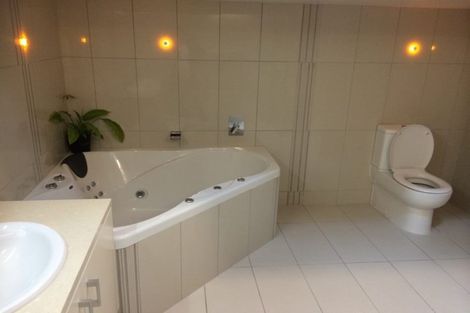 Photo of property in 82 Merlot Drive, Greenmeadows, Napier, 4112