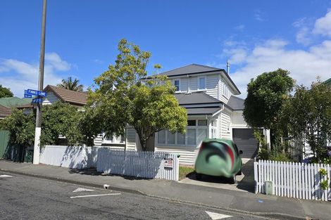 Photo of property in 40 Napier Terrace, Hospital Hill, Napier, 4110