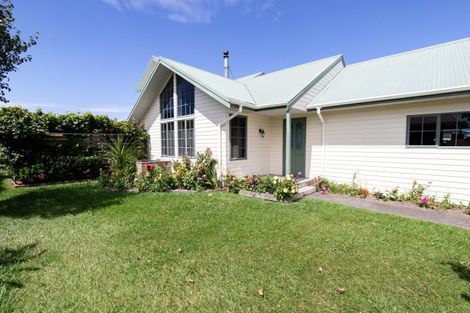 Photo of property in 27 Raratuna Street, Turua, 3574