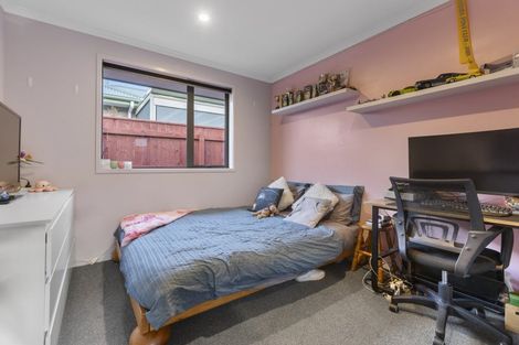 Photo of property in 9 Dreaver Drive, Waitara, 4320