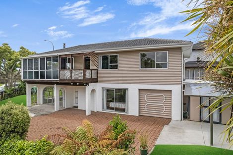 Photo of property in 4 Seakens Way, Glen Eden, Auckland, 0602