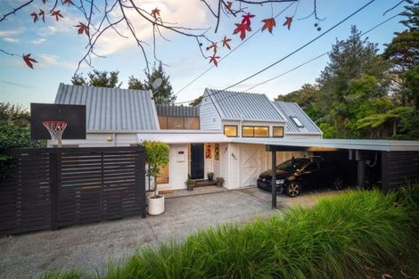 Photo of property in 27 Le Roy Terrace, Birkenhead, Auckland, 0626