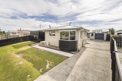 Photo of property in 108 Apollo Parade, Milson, Palmerston North, 4414