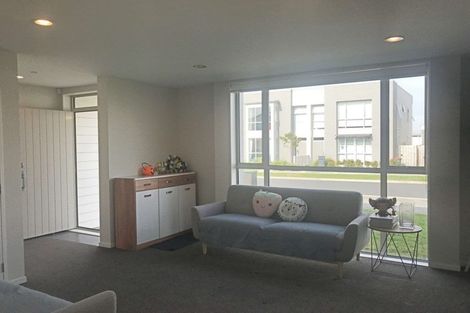 Photo of property in 9 Hakaro Way, Takanini, 2112