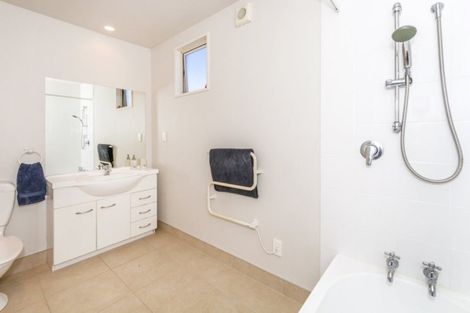 Photo of property in 1 Andybrae Lane, Saint Martins, Christchurch, 8022