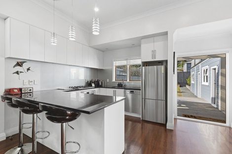 Photo of property in 25 Salek Street, Kilbirnie, Wellington, 6022